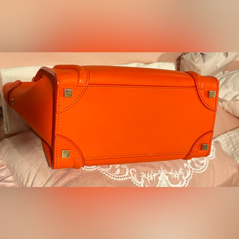 🔥❤️CELINE MICRO LUGGAGE HANDBAG IN DRUMMED CALFSKIN. ABSOLUTELY GORGEOUS RARE - Picture 11 of 16